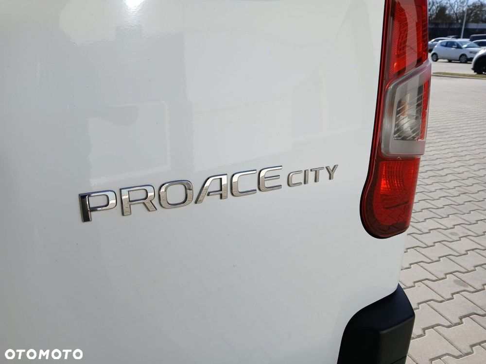 Toyota PROACE CITY - 35