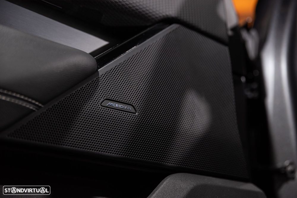 Land Rover Range Rover Velar 2.0 D200 AWD R-Dynamic - 25