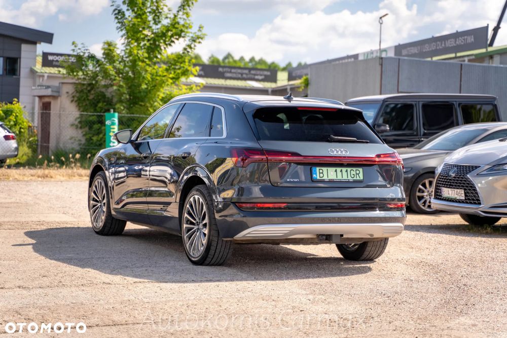 Audi e-tron 55 Quattro - 11