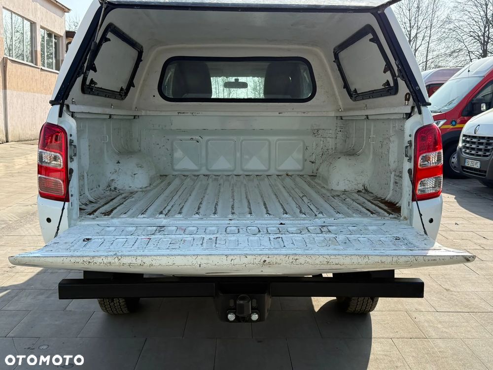 Mitsubishi L200 2.4 d CC Invite - 12