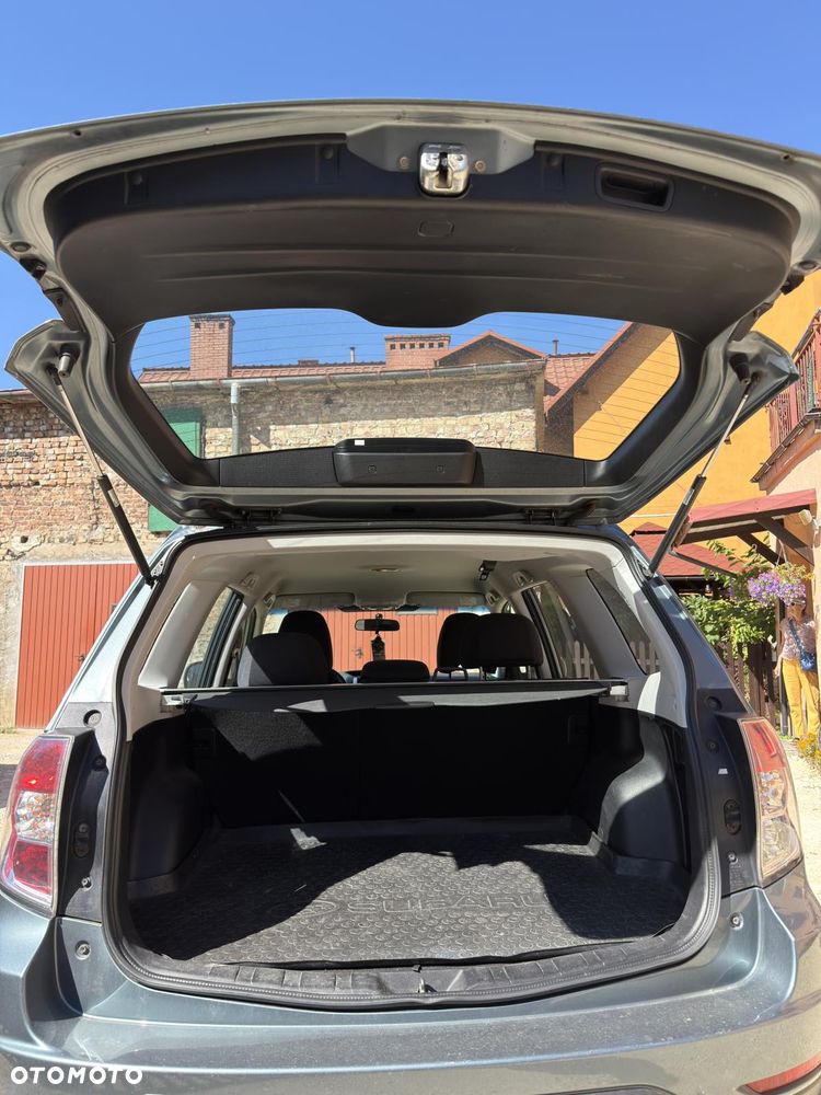 Subaru Forester 2.0 XA TRE - 6