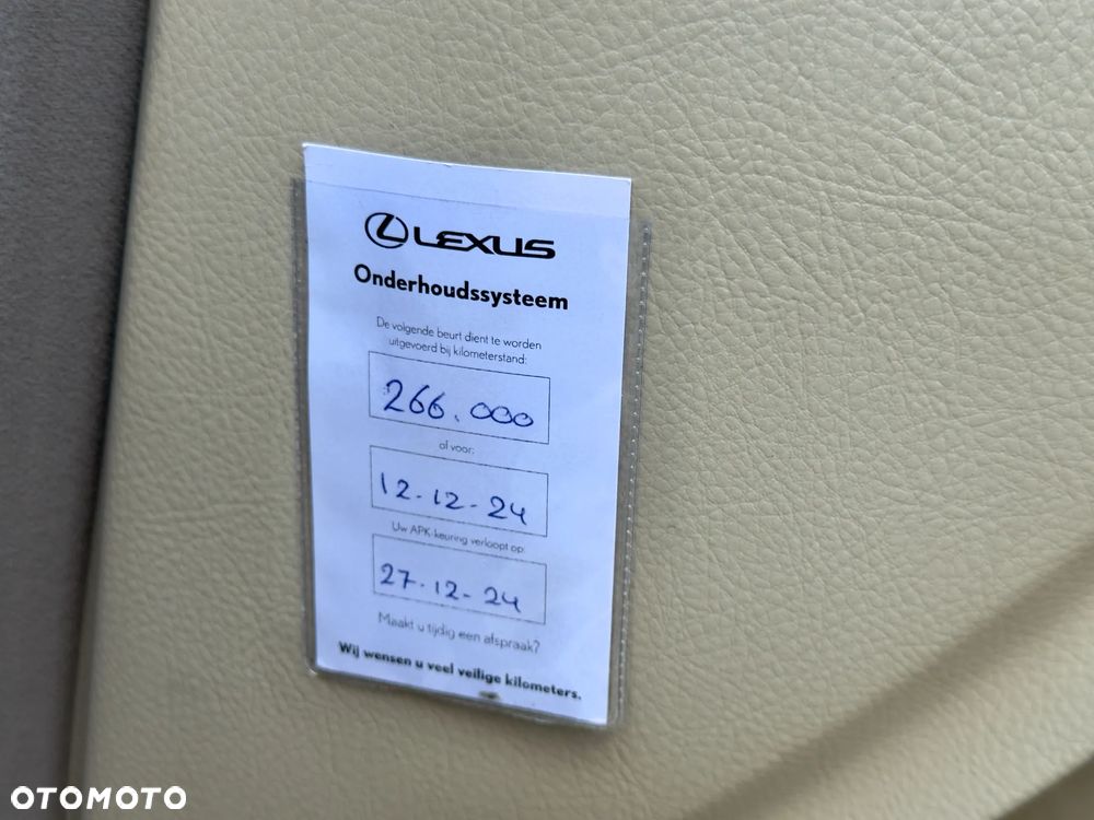 Lexus LS High Class - 33