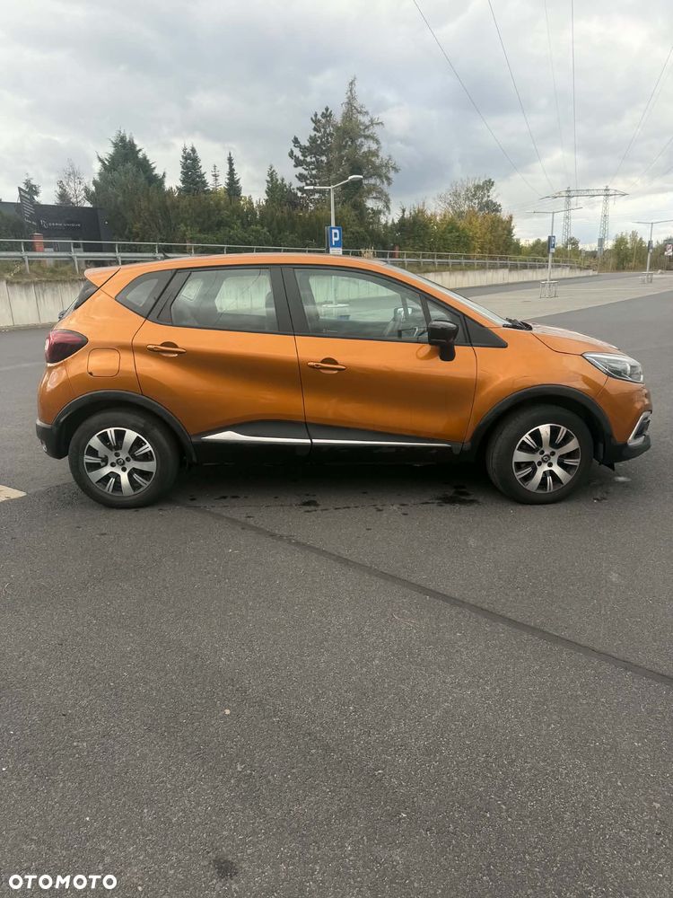 Renault Captur 2018 photo 2