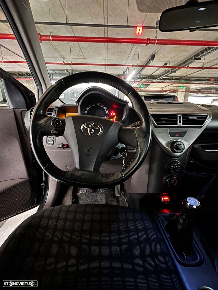 Toyota iQ 1.33 VVT-i - 3