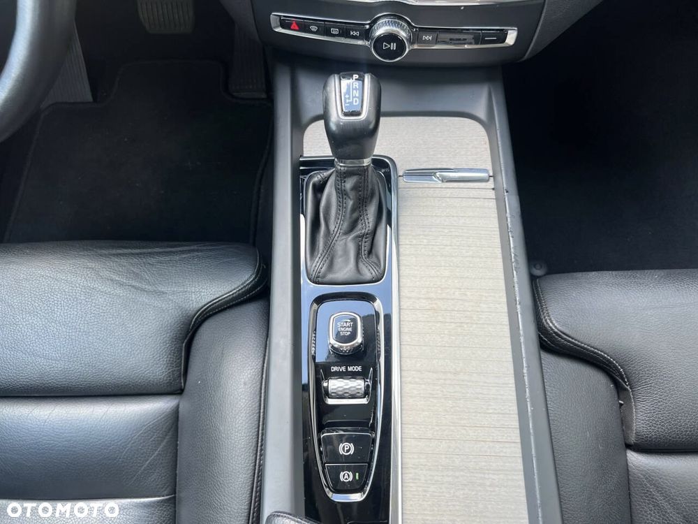 Volvo XC 60 T5 AWD Geartronic Inscription - 17