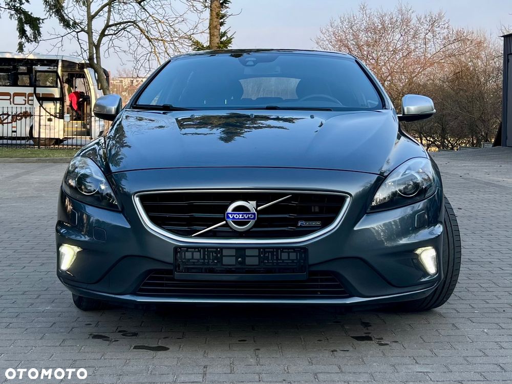 Volvo V40 D3 R Design - 2