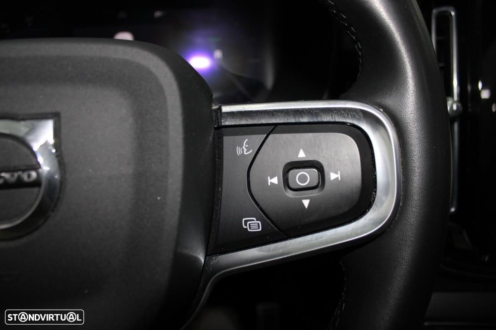 Volvo XC 40 Recharge Twin Plus - 17