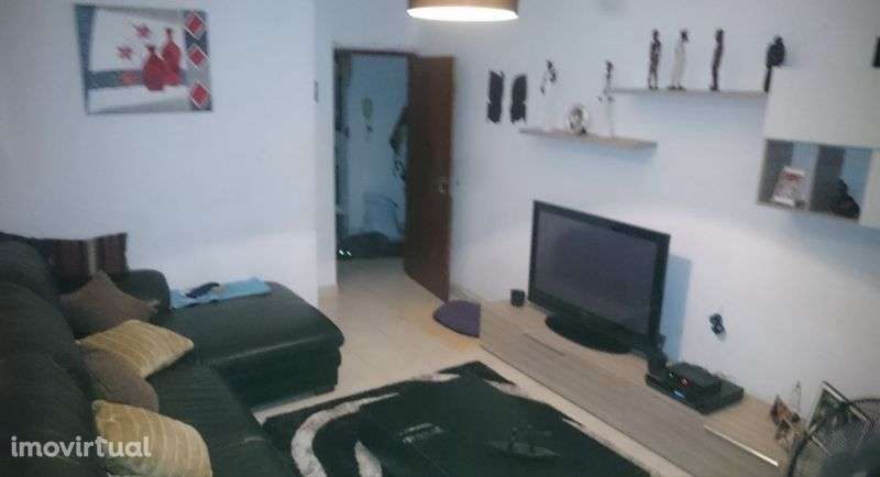 Alugo T3 em Castelo Beanco - Grande imagem: 2/2