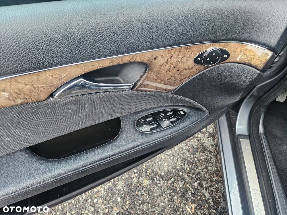 Mercedes-Benz Klasa E 320 CDI Avantgarde - 27