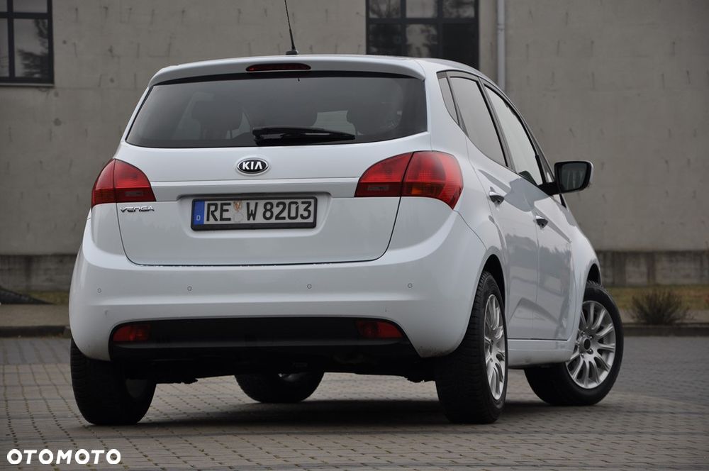 Kia Venga 1.6 CVVT Dream Team Edition - 12