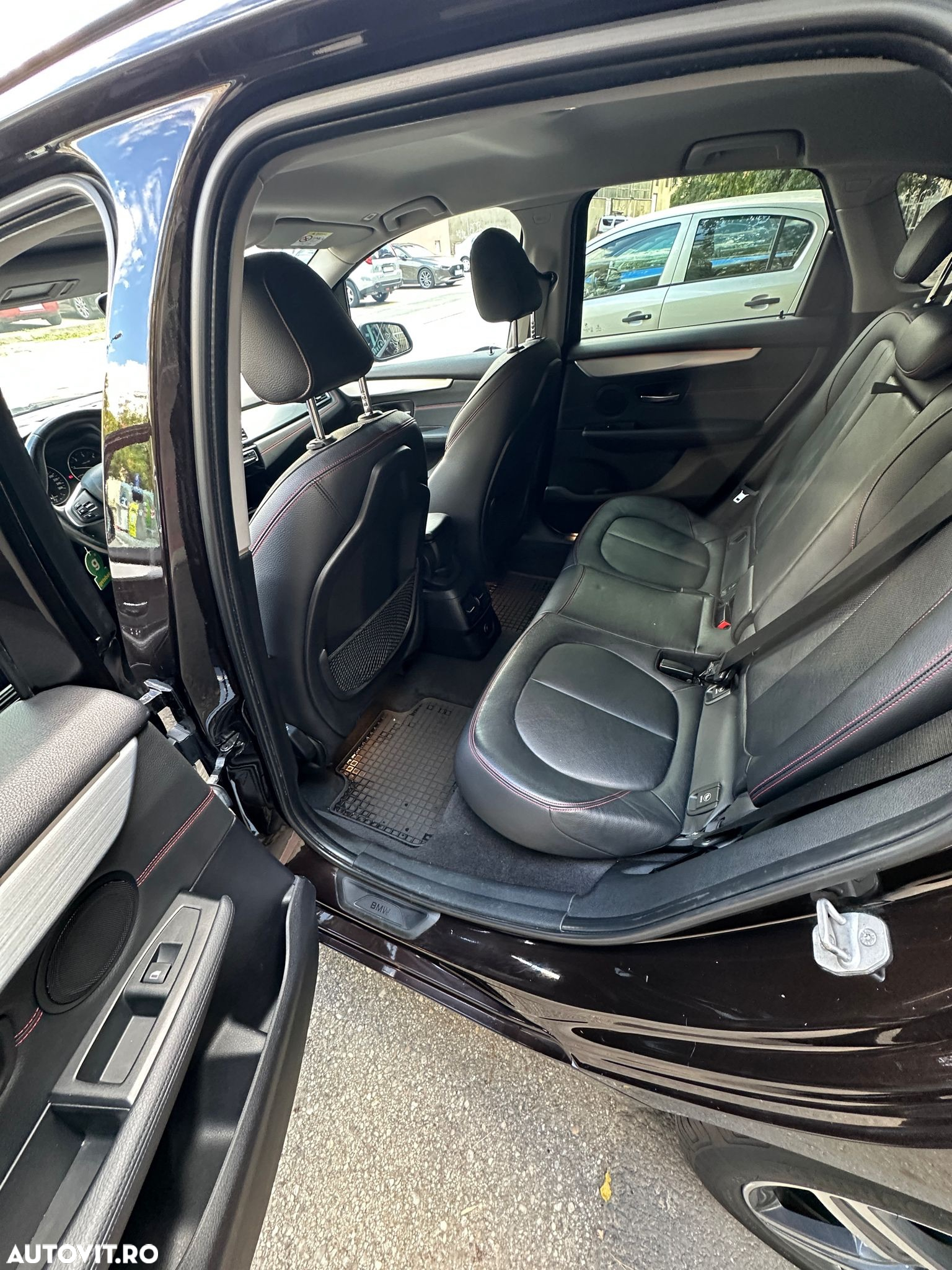 BMW Seria 2 218d Sport Line - 9