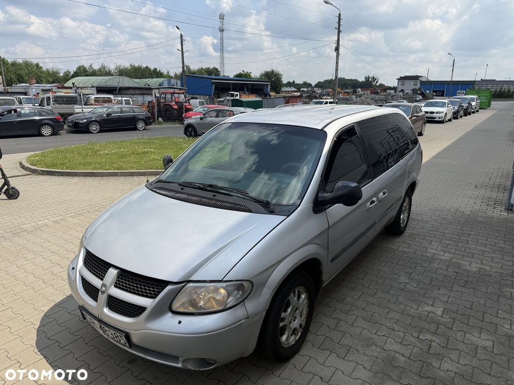 Dodge Grand Caravan - 4