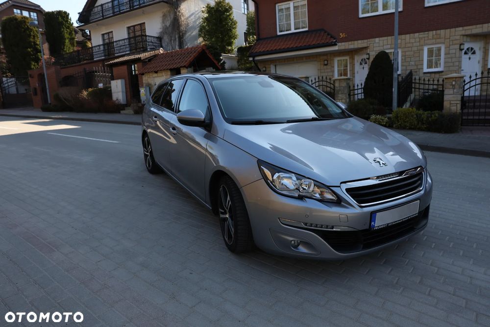 Peugeot 308 1.6 BlueHDi Allure S&S - 11