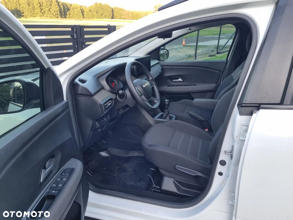 Dacia Jogger 1.0 TCe 110 Expression - 11
