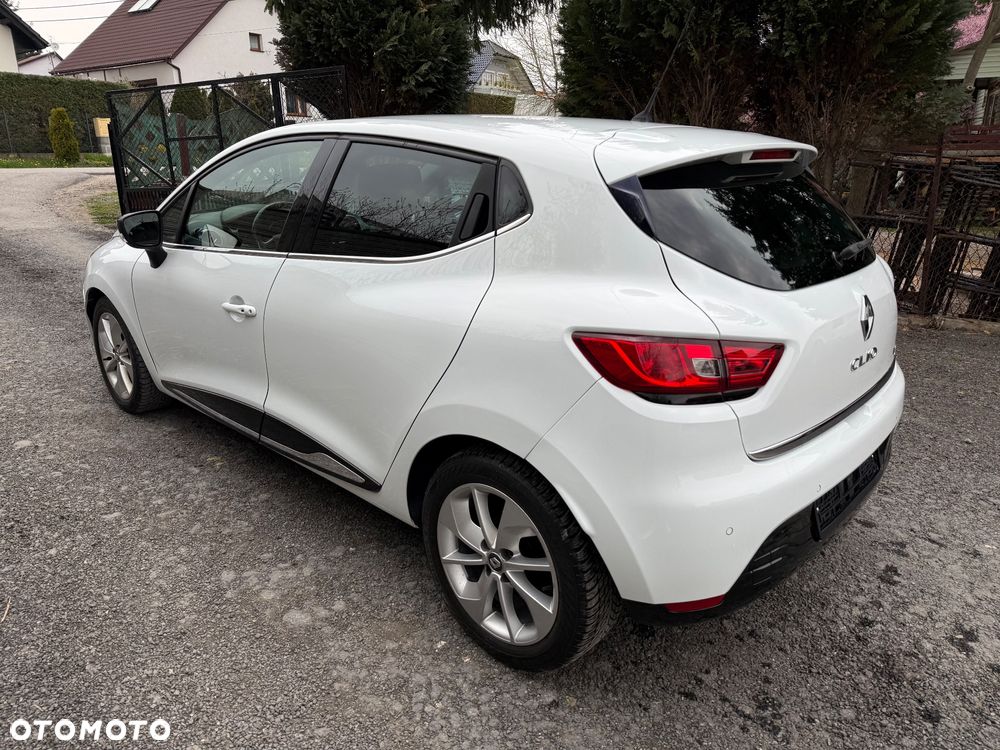 Renault Clio TCe 90 Limited - 16