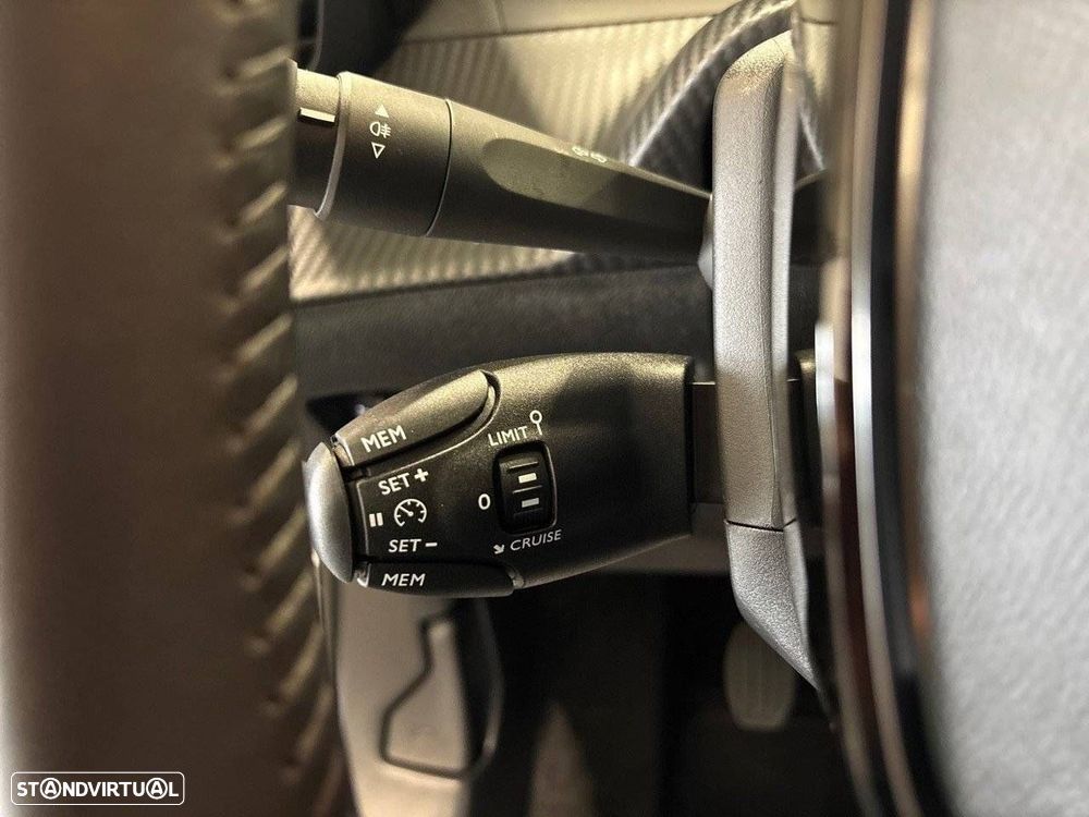 Peugeot 2008 1.2 PureTech Style - 14