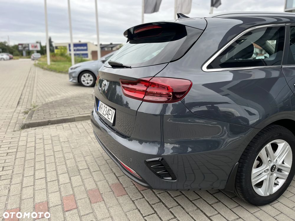 Kia Ceed 1.5 T-GDI M - 8