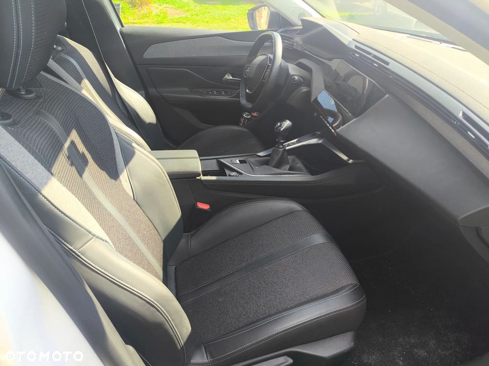 Peugeot 308 1.5 BlueHDi Allure S&S - 11