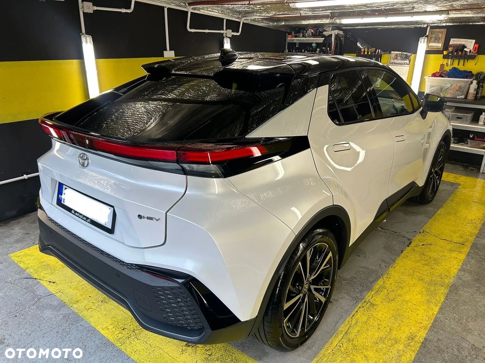 Toyota C-HR 2.0 Hybrid Executive - 13