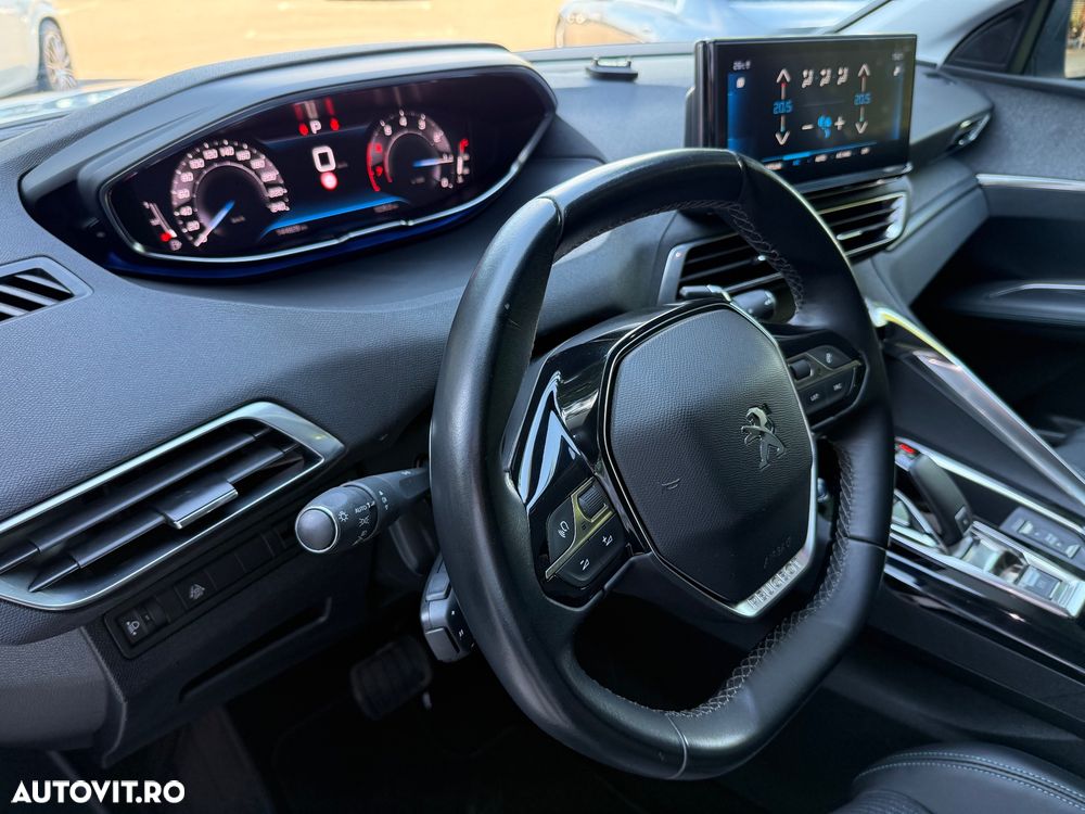 Peugeot 3008 PureTech 130 Stop & Start GPF EAT8 Allure - 33