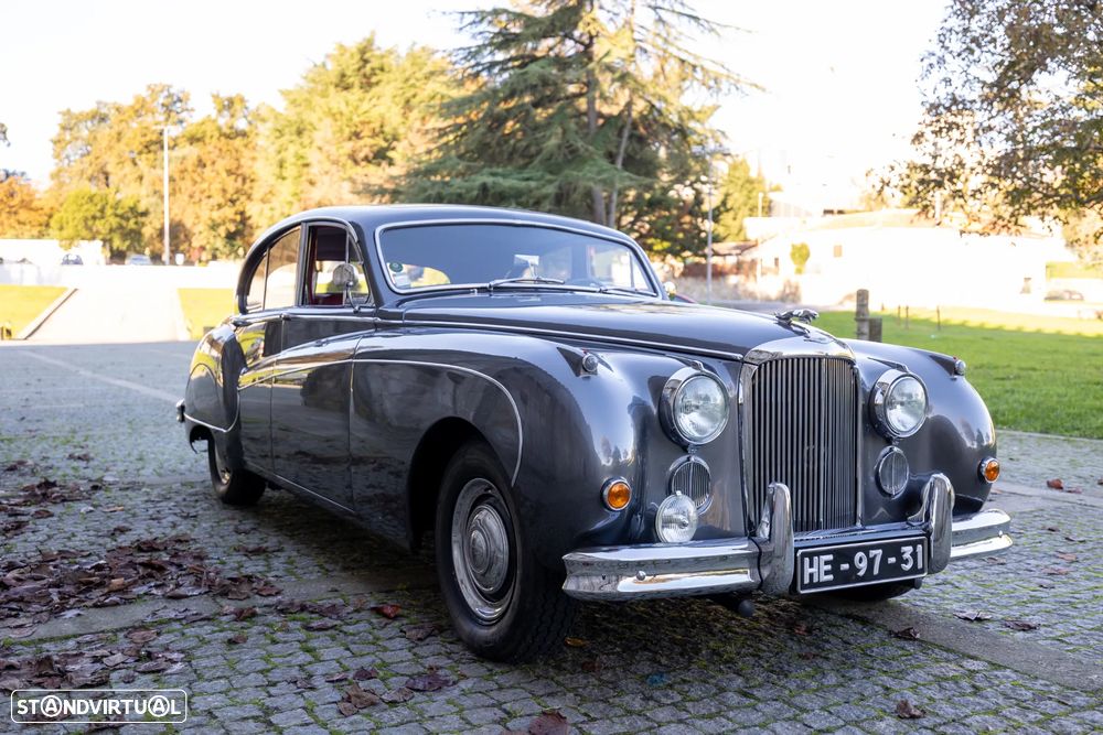 Jaguar MK IX - 19