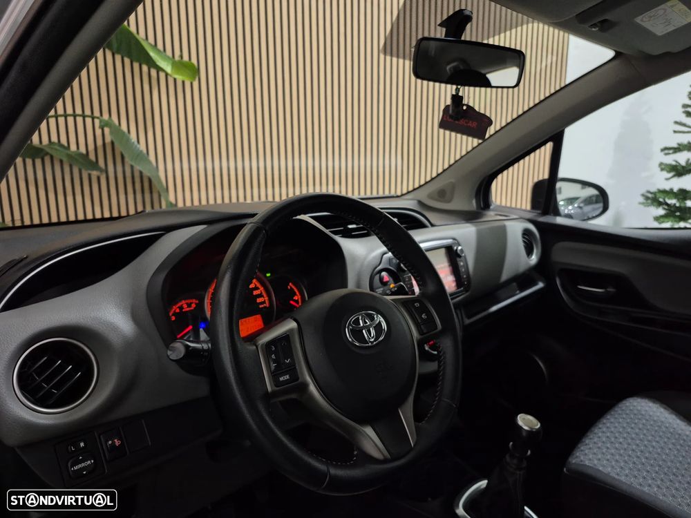 Toyota Yaris 1.4 D-4D Comfort+P.Style - 10