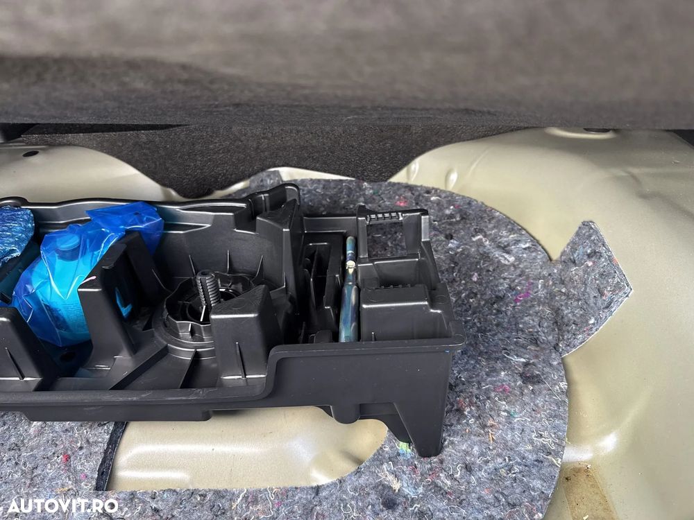 Citroën C4 1.2 PureTech S&S EAT8 Feel Pack - 27