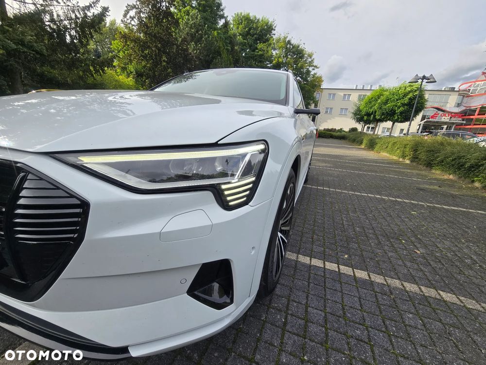 Audi e-tron 55 Quattro S Line - 32
