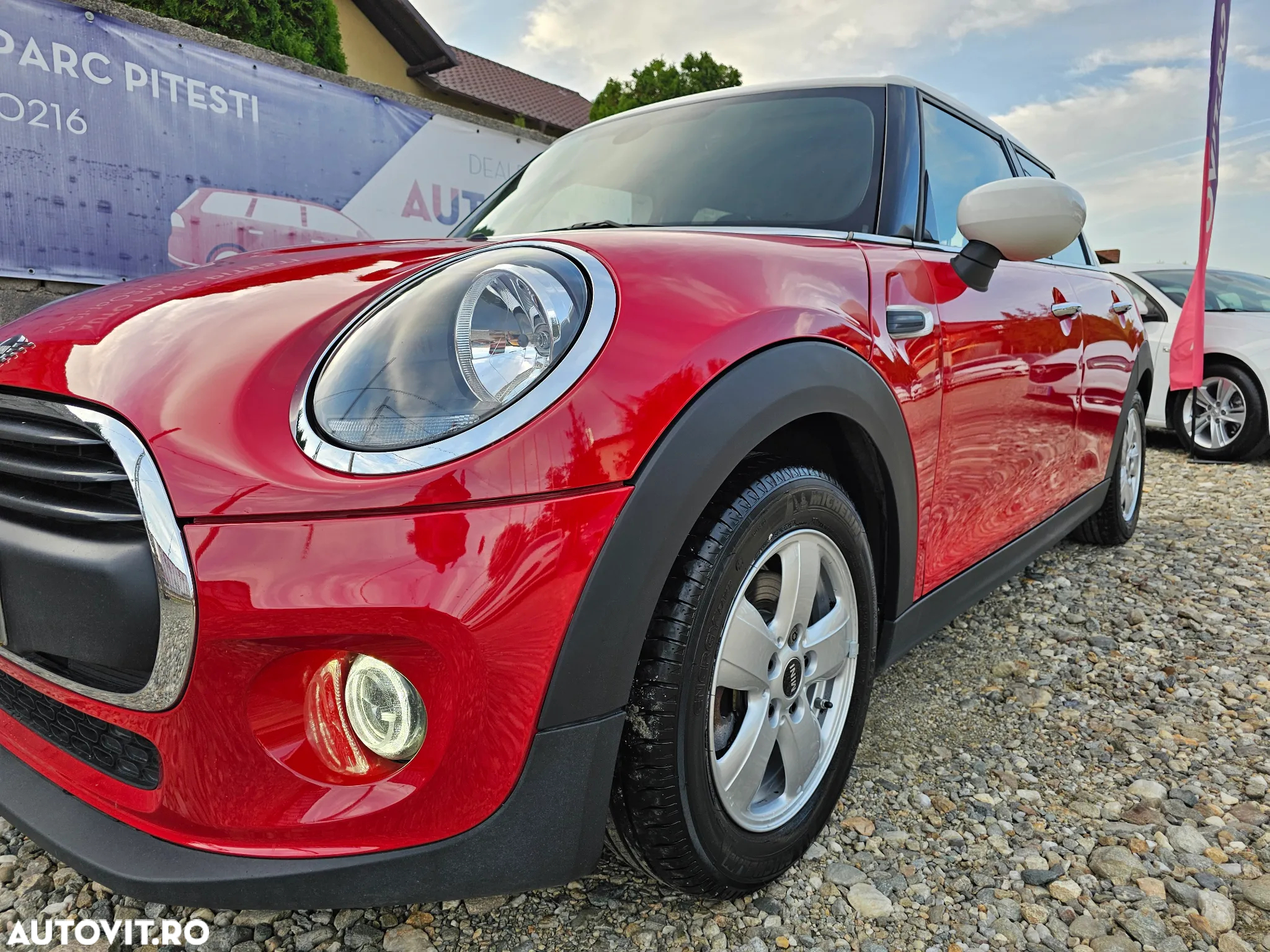 Mini ONE Standard - 12