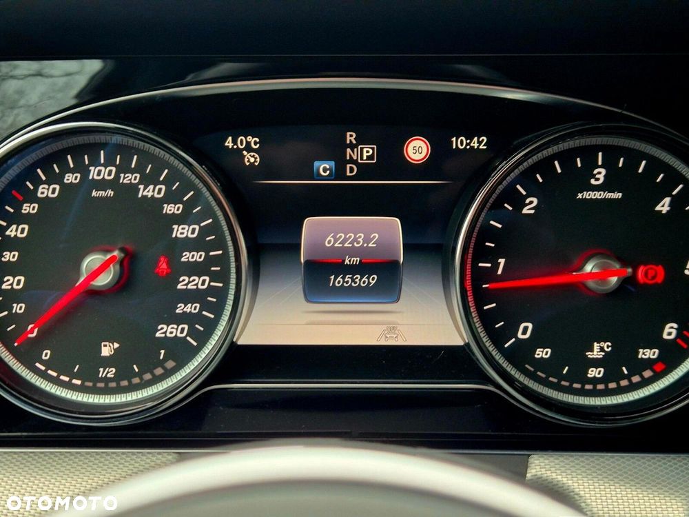 Mercedes-Benz Klasa E - 8