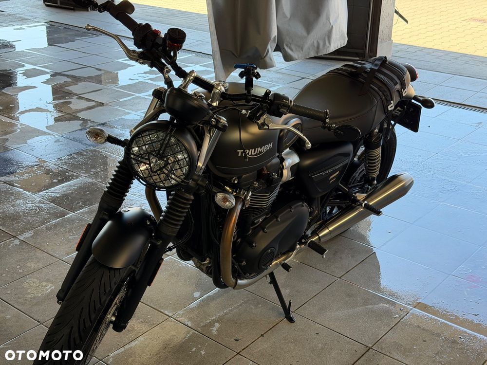 Triumph Speed Twin - 12