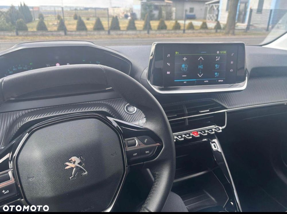 Peugeot 208 Elektromotor 136 E-Style - 16
