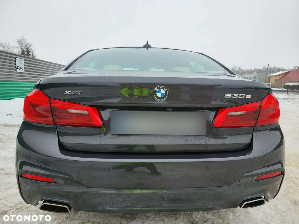 BMW Seria 5 530e iPerformance xDrive - 9