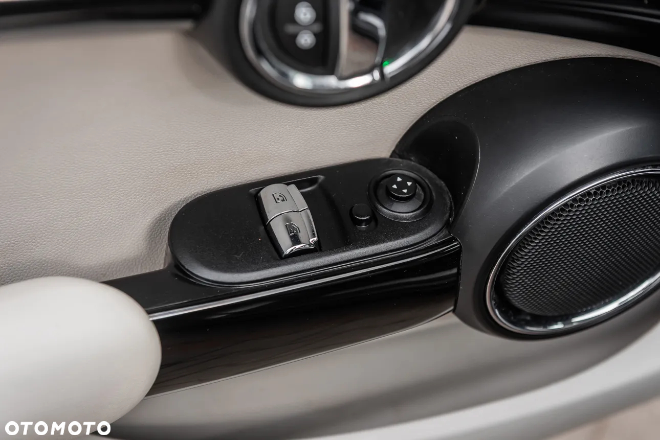 MINI Cooper Multitone Edition - 17