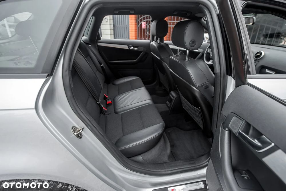 Audi A3 Sportback 2.0 TFSI S line Sportpaket - 19