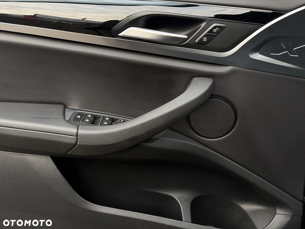 BMW X3 xDrive20i GPF - 13