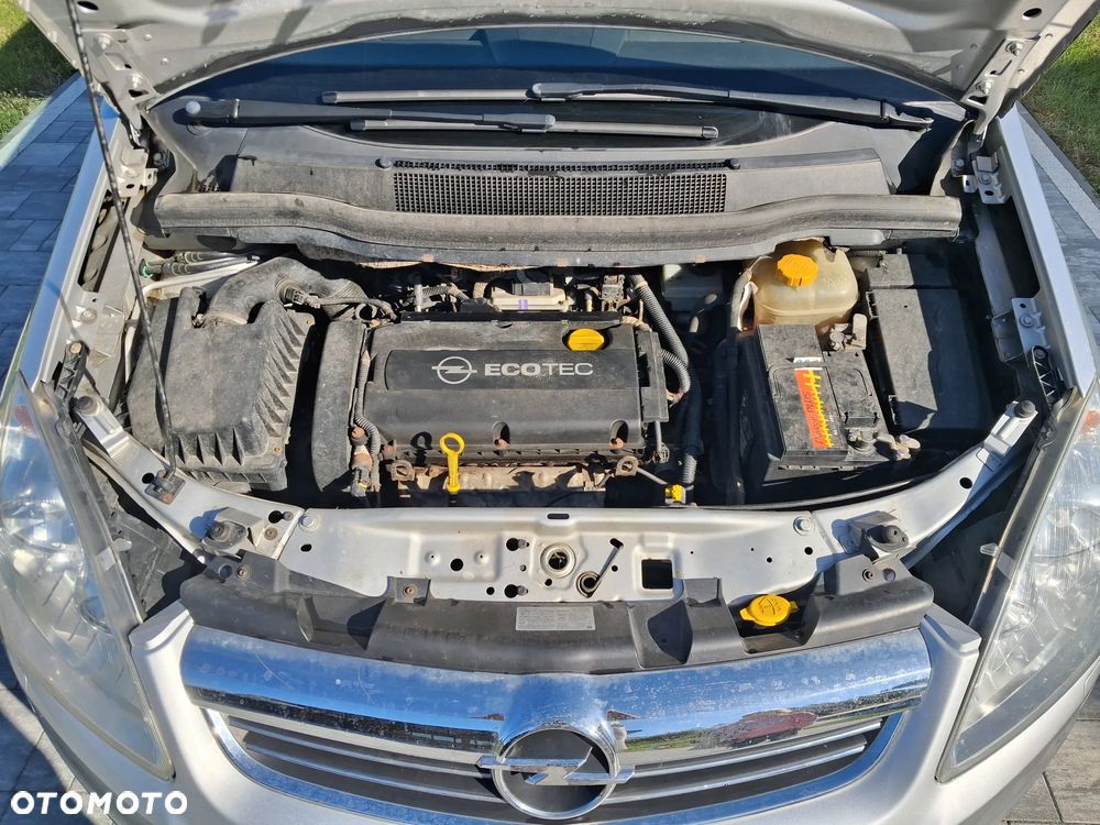 Opel Zafira - 4