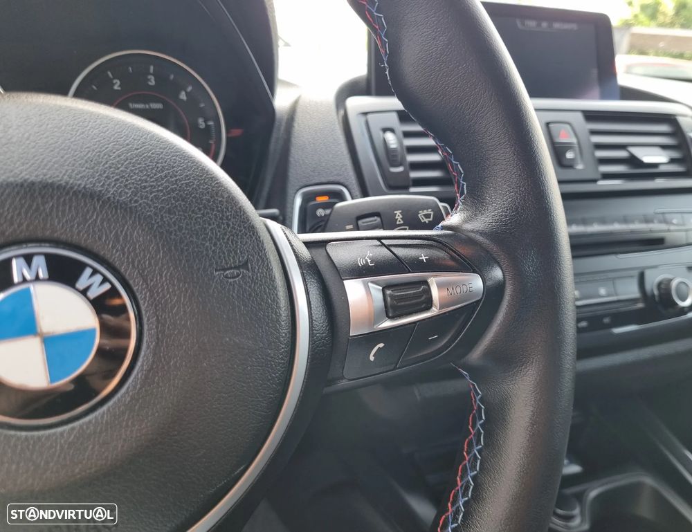BMW 118 d Pack M - 19