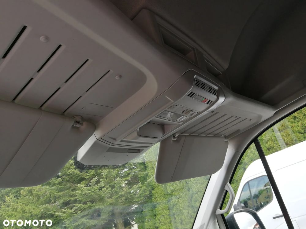 Volkswagen Crafter - 23