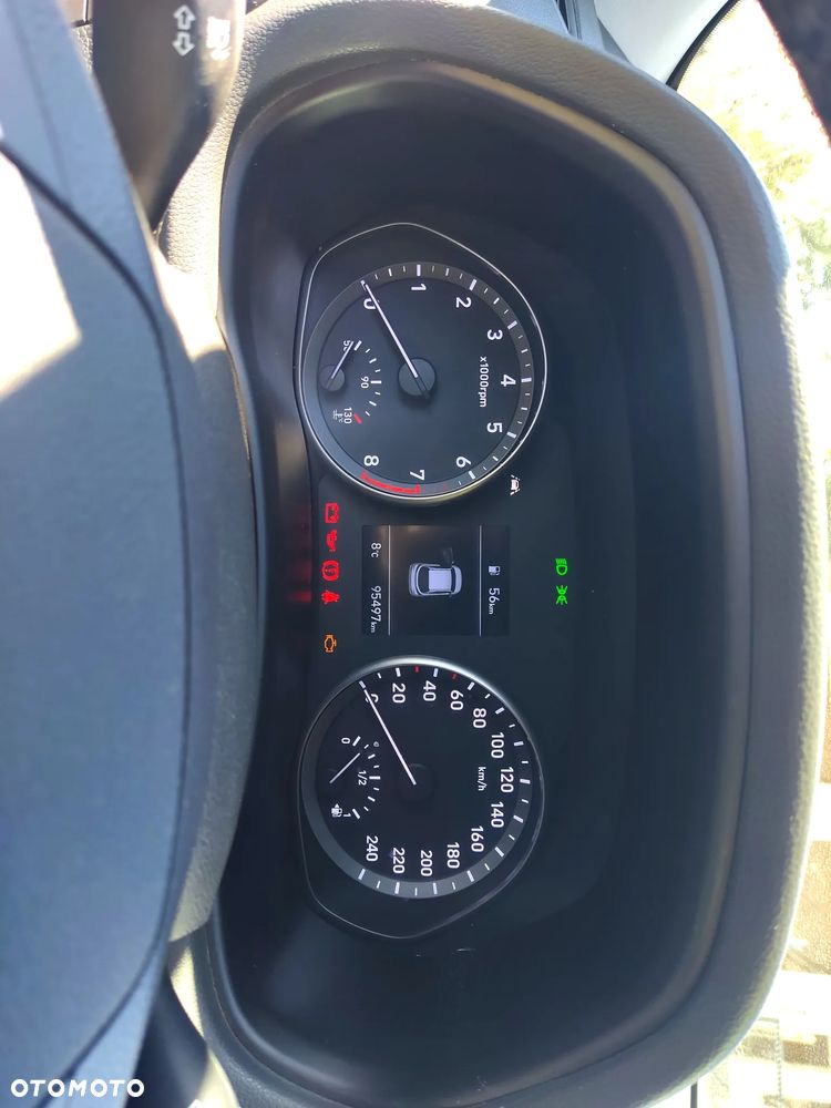 Hyundai i30 1.5 DPI Classic + - 7