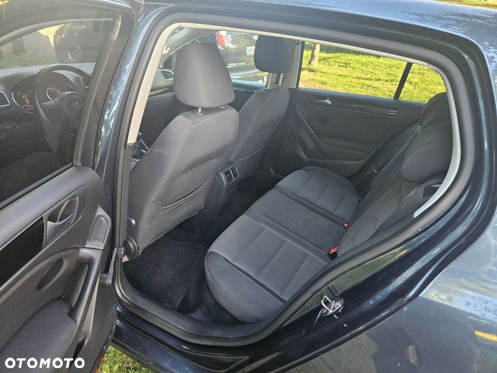 Volkswagen Golf - 12