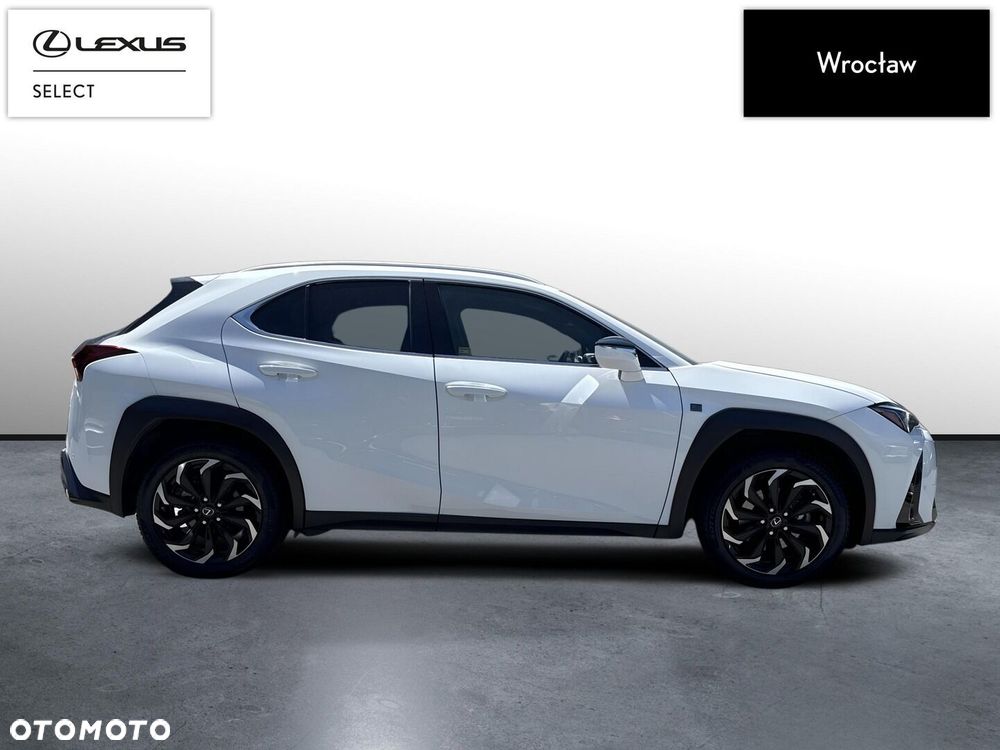 Lexus UX - 7
