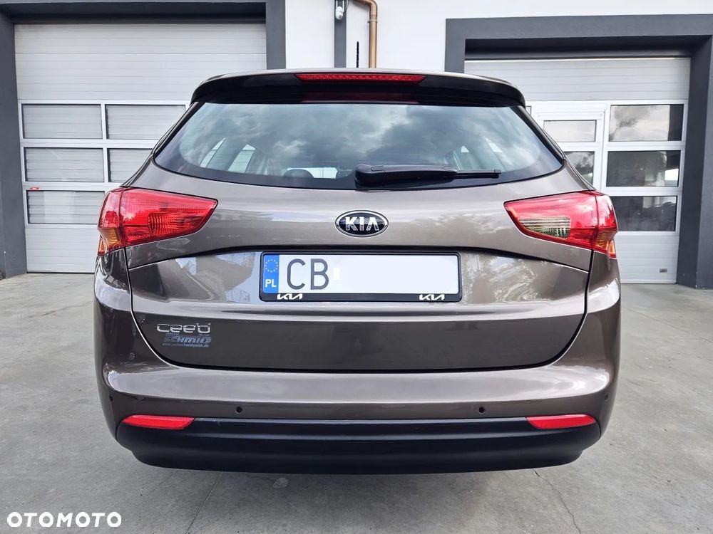 Kia Ceed 1.6 GDI L - 6