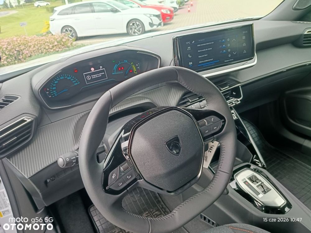 Peugeot 2008 - 9