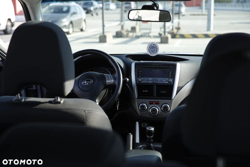 Subaru Forester 2.0D XE 000 - 13