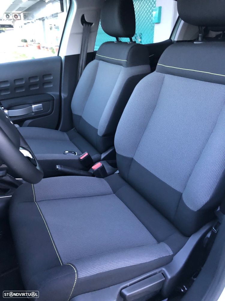 Citroën C3 1.2 PureTech Shine EAT6 - 26