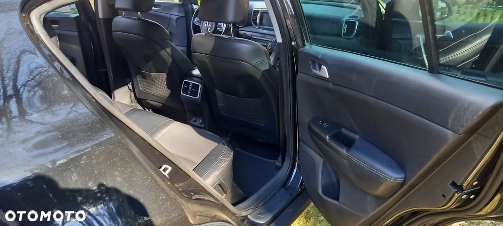 Kia Sportage 1.6 T-GDI M 4WD - 12