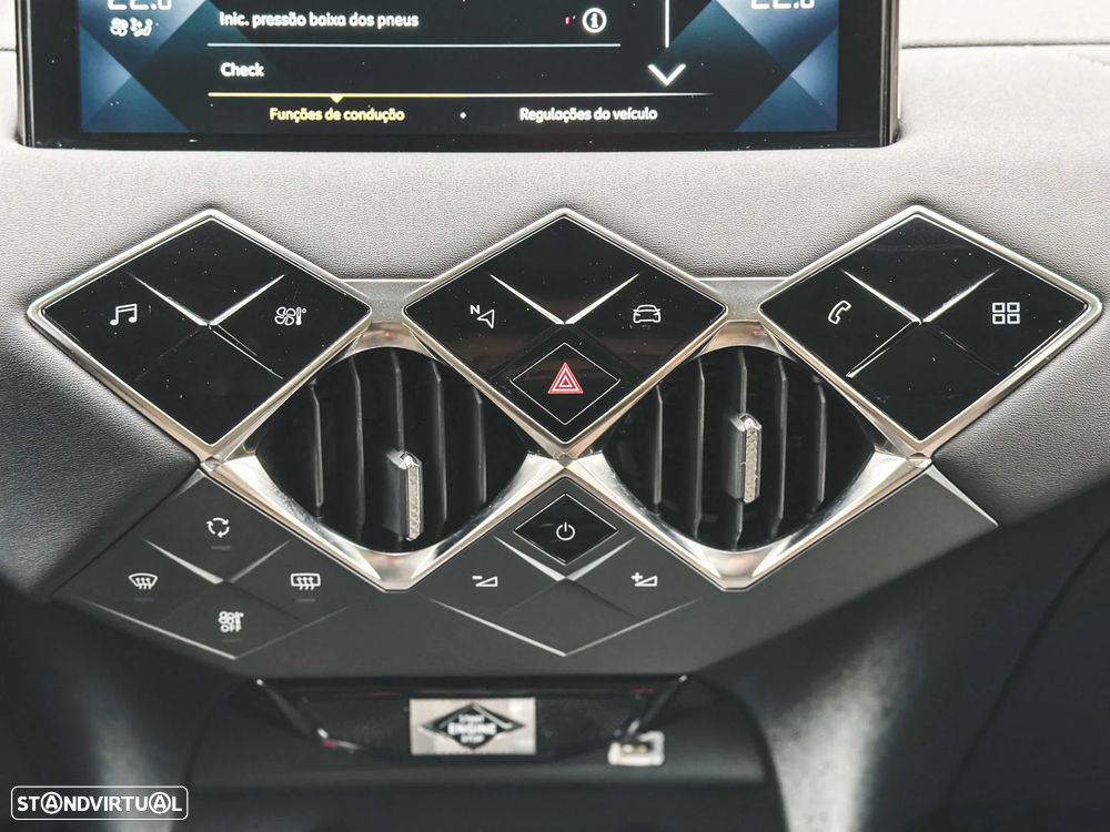 DS DS3 Crossback PureTech 130 Aut. PERFORMANCE LINE - 24