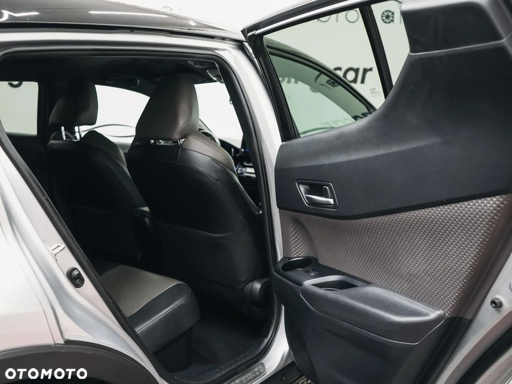Toyota C-HR - 28