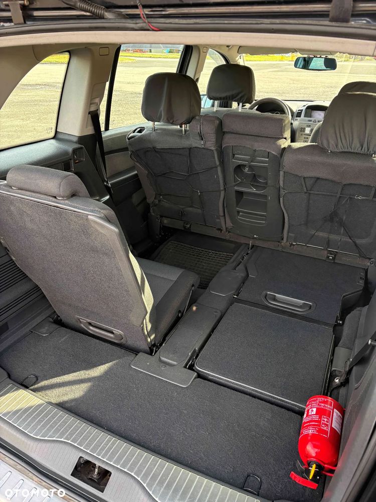 Opel Zafira 1.9 CDTI Essentia - 18